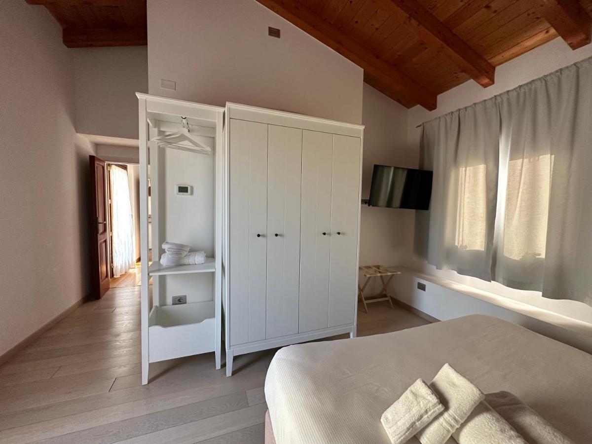 סאסארי Ng Guest House Il Ris מראה חיצוני תמונה