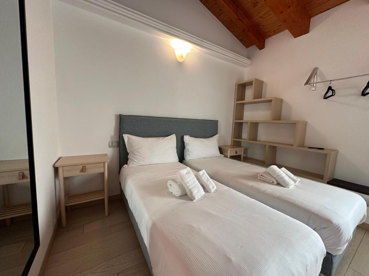 סאסארי Ng Guest House Il Ris מראה חיצוני תמונה